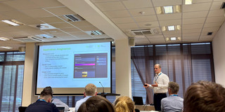 Fabian Helms presenting his paper