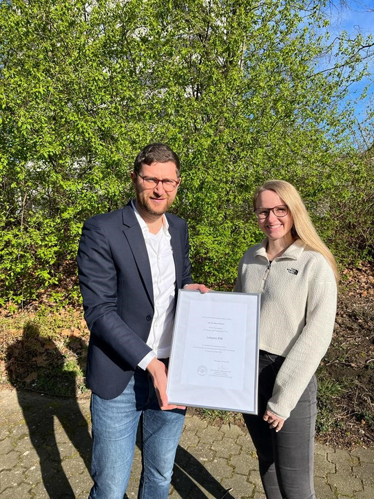 Manuel Wiesche und Lisa Gussek erhalten einen Lehrpreis